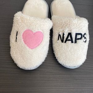 Dear foams I love naps slippers NEW